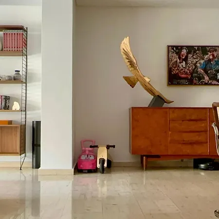 شقة Beachfront With Kids Room, Pool & 2 Workspaces ليماسول