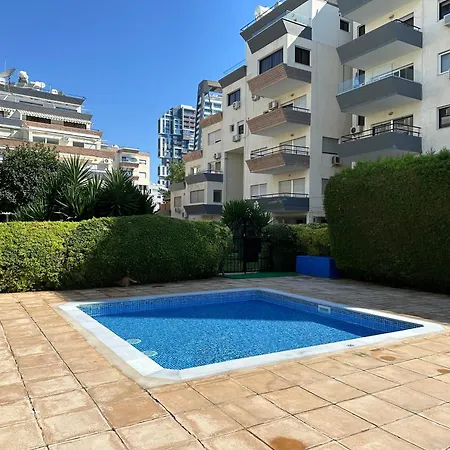 شقة Beachfront With Kids Room, Pool & 2 Workspaces *