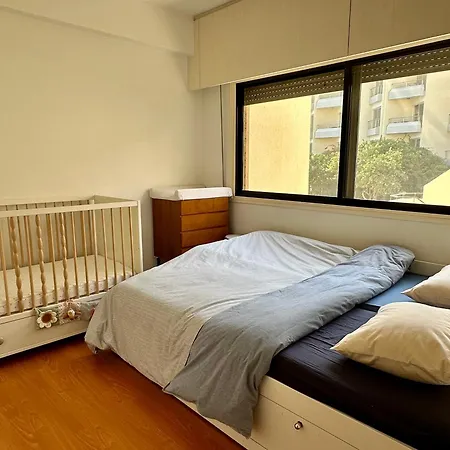 Beachfront With Kids Room, Pool & 2 Workspaces Appartement