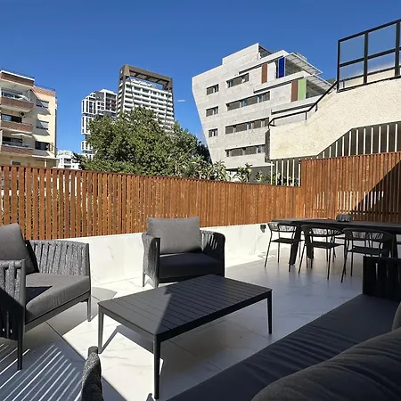 Beachfront With Kids Room, Pool & 2 Workspaces *