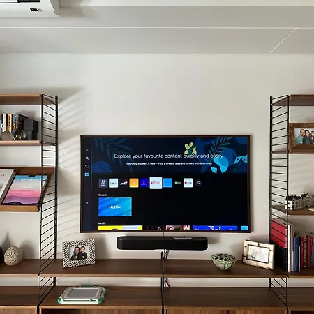 Beachfront With Kids Room, Pool & 2 Workspaces *