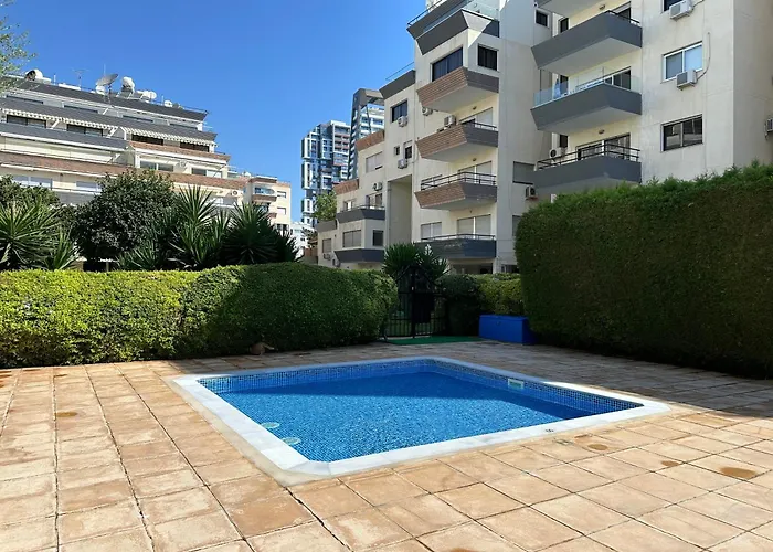 Apartmán Beachfront With Kids Room, Pool & 2 Workspaces *