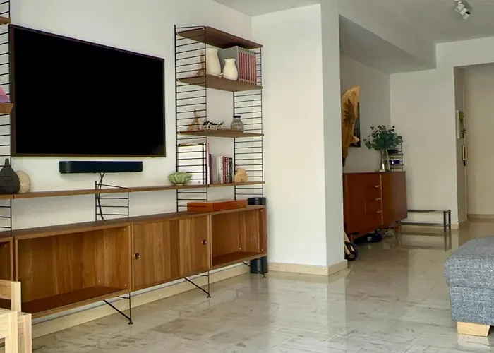 Beachfront With Kids Room, Pool & 2 Workspaces * Limassol