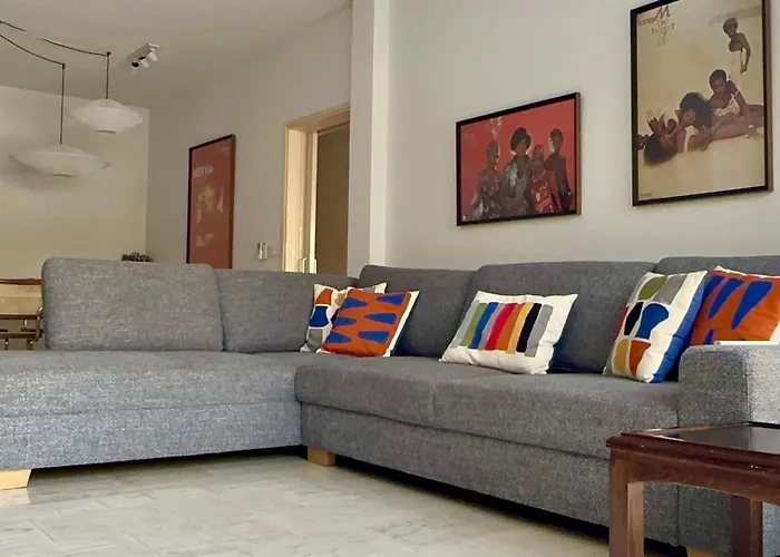 Beachfront With Kids Room, Pool & 2 Workspaces Apartamento Limassol